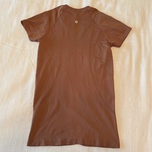 pretty blush brown lululemon align short sleeve, barely worn, size 4, slim fit